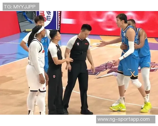 萨姆纳上半场火力全开12投9中砍下23分4篮板1助攻独木难支球队表现不佳